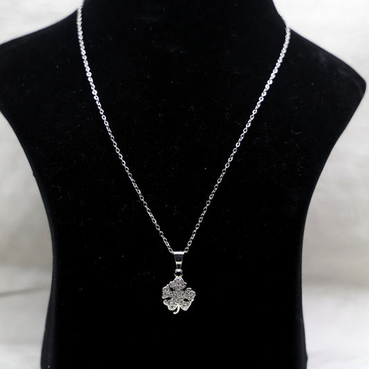 LuxeLeaf - Hey Banno