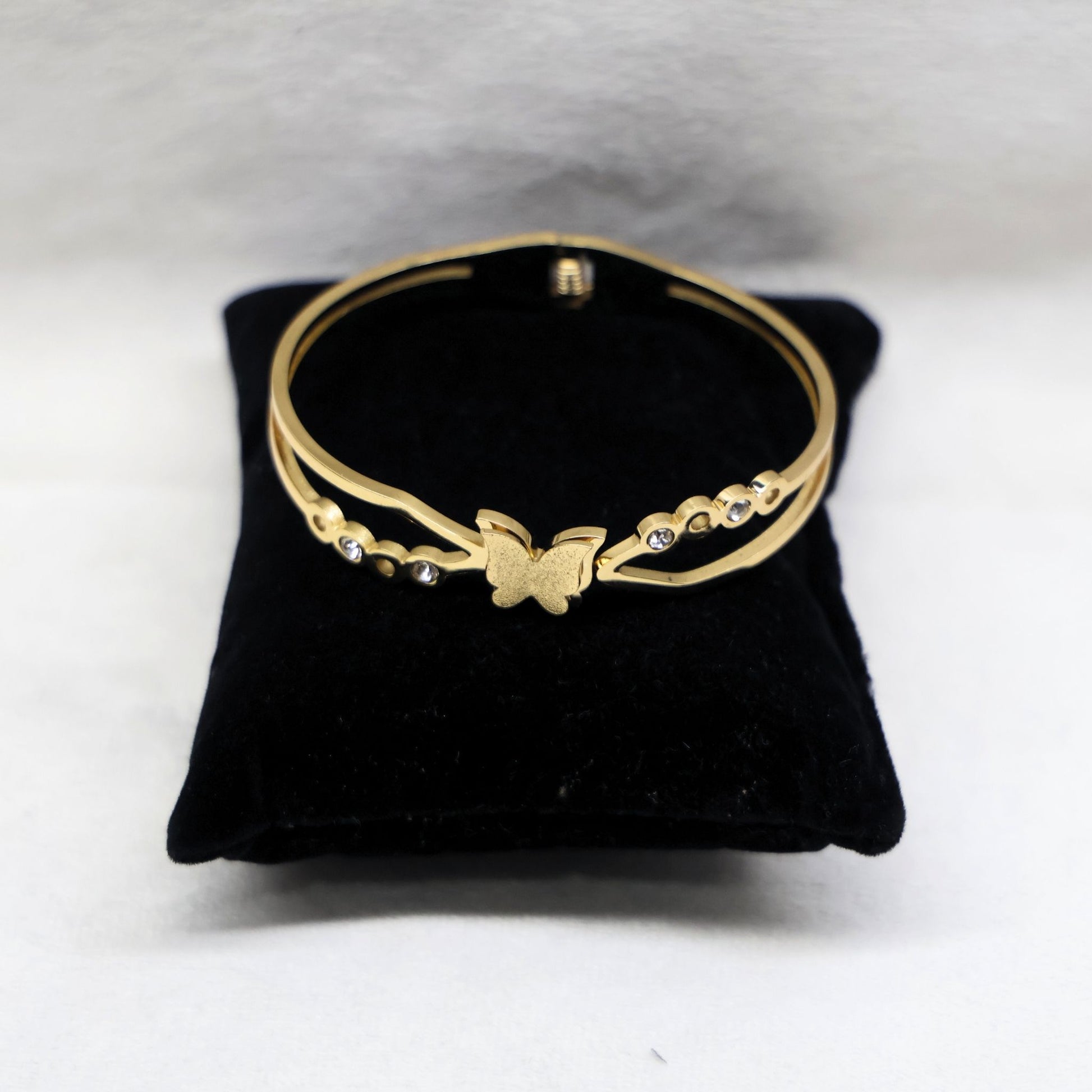 Winglette Bracelet - Hey Banno
