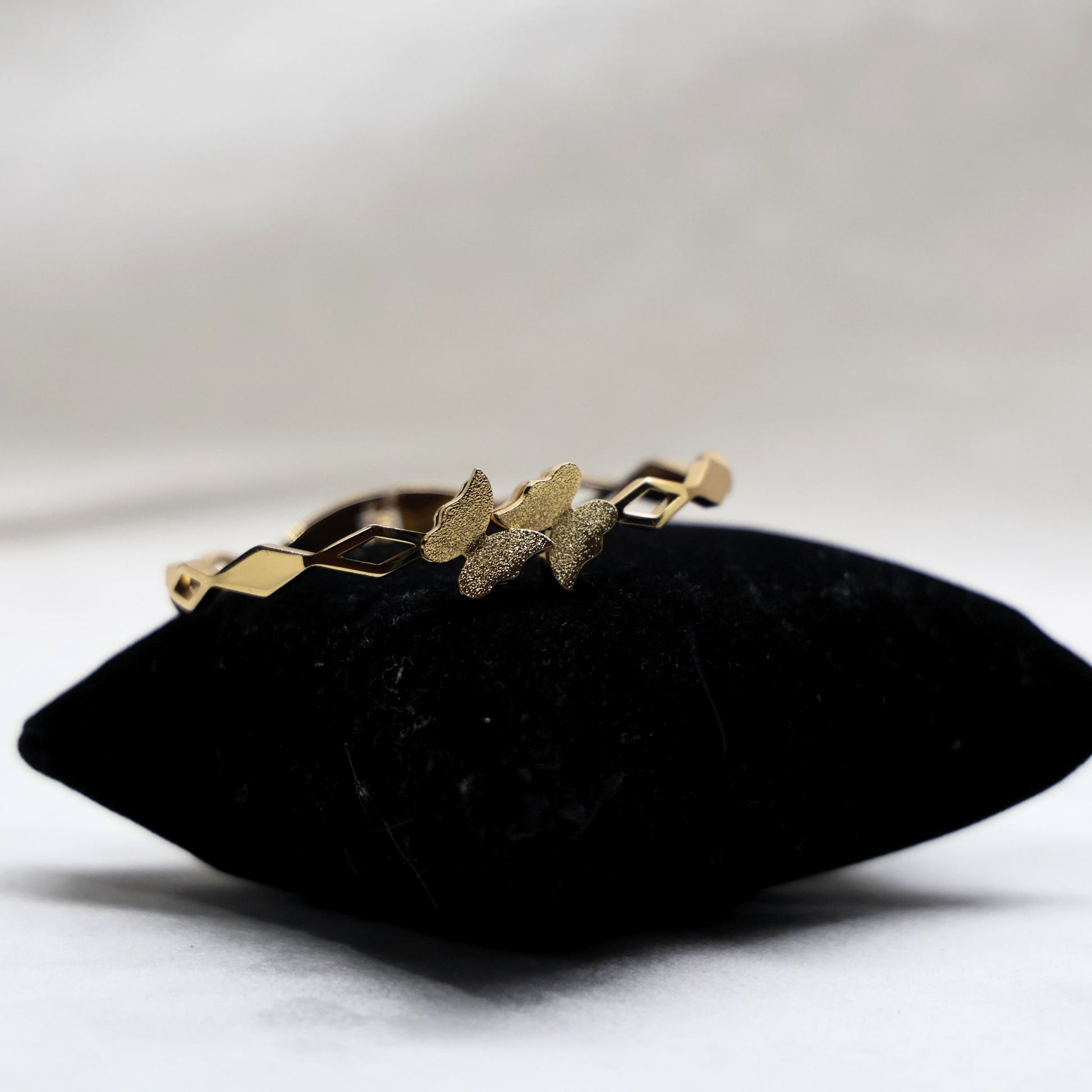 TwinFlutter Bracelet - Hey Banno