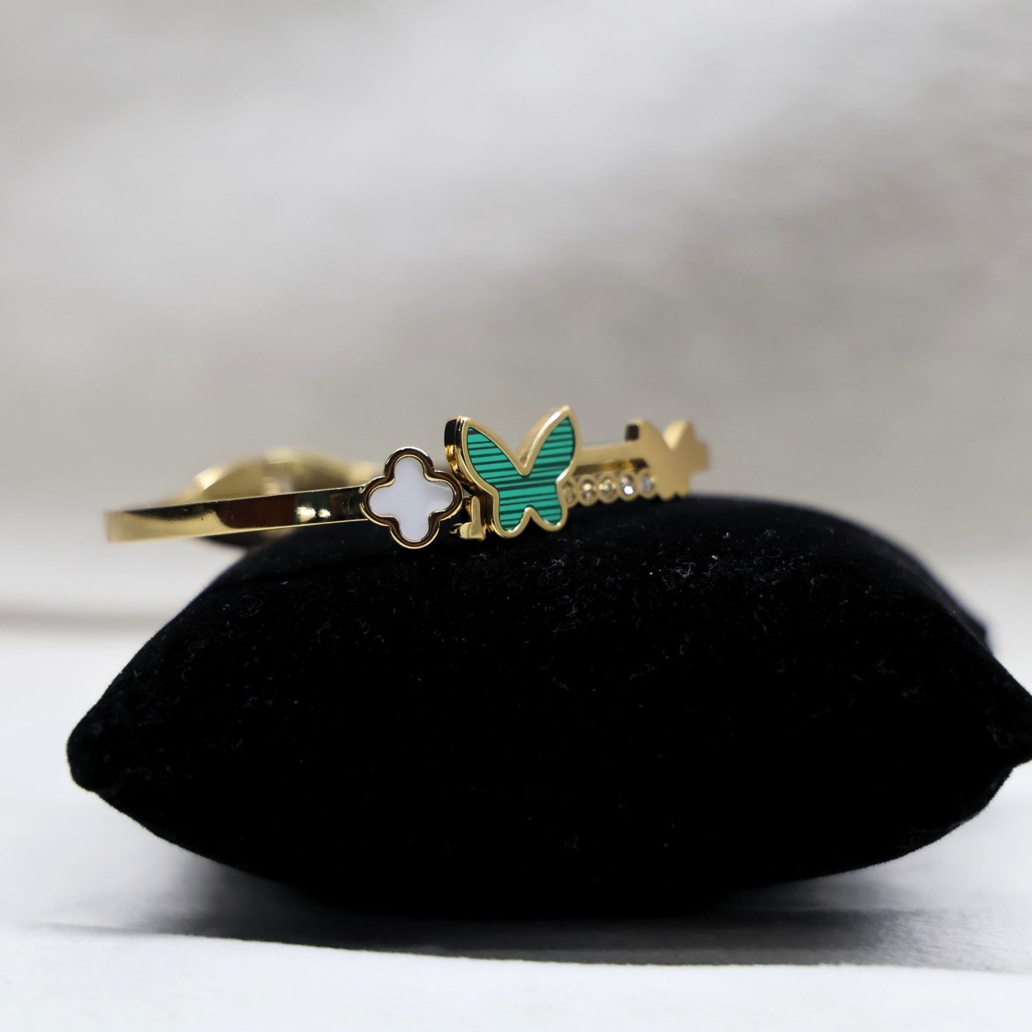 WingLine Bracelet - Hey Banno