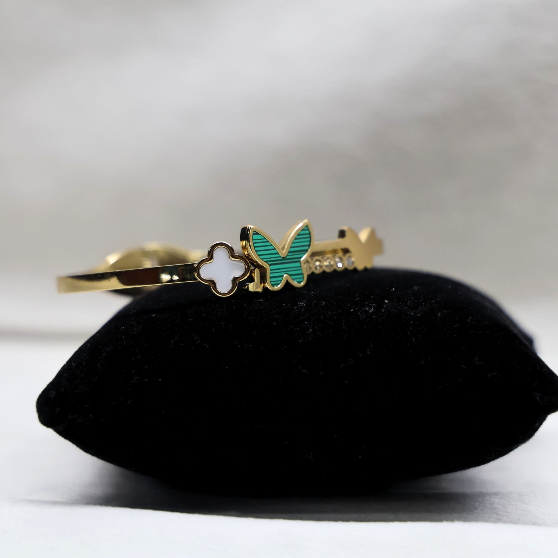 WingLine Bracelet - Hey Banno