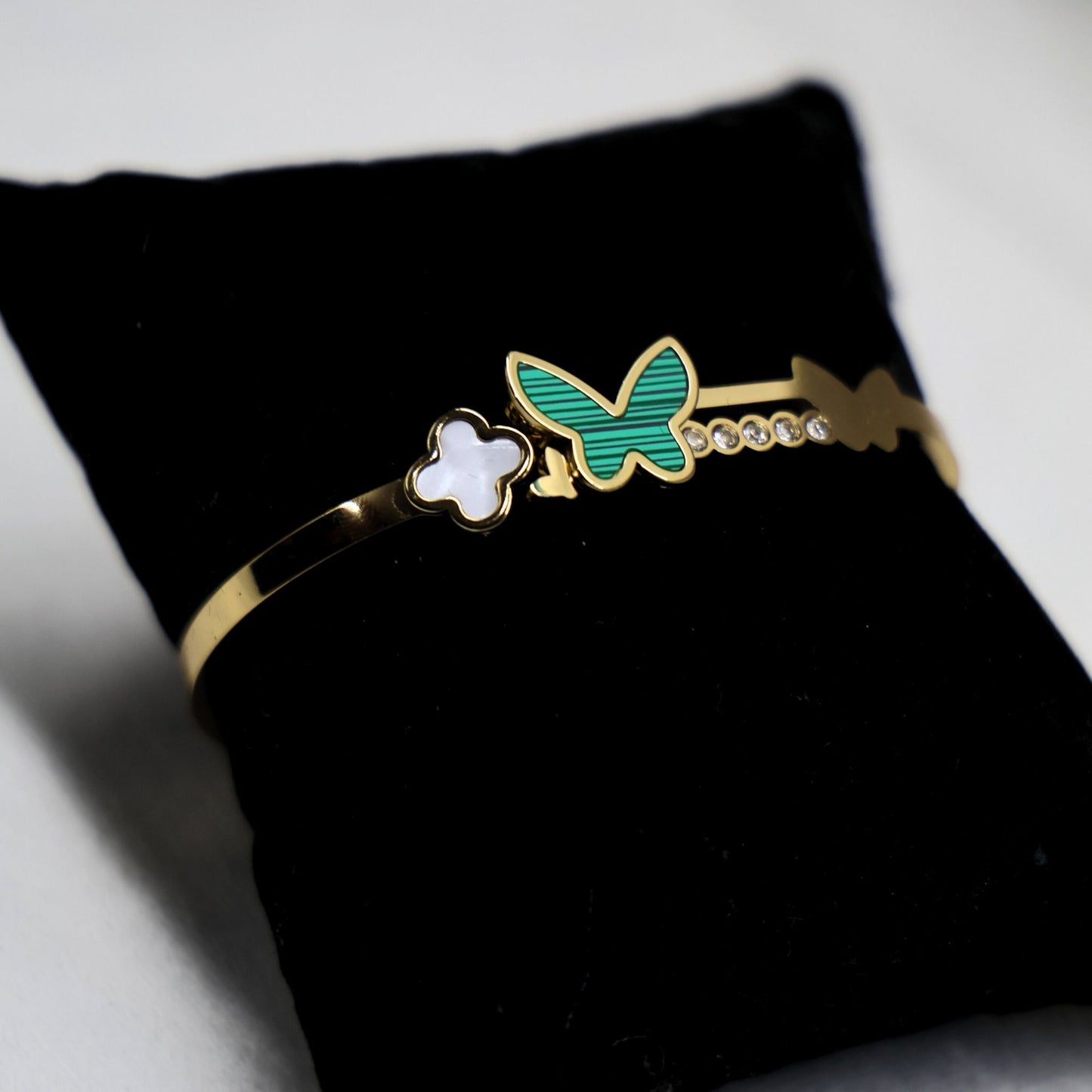 WingLine Bracelet - Hey Banno